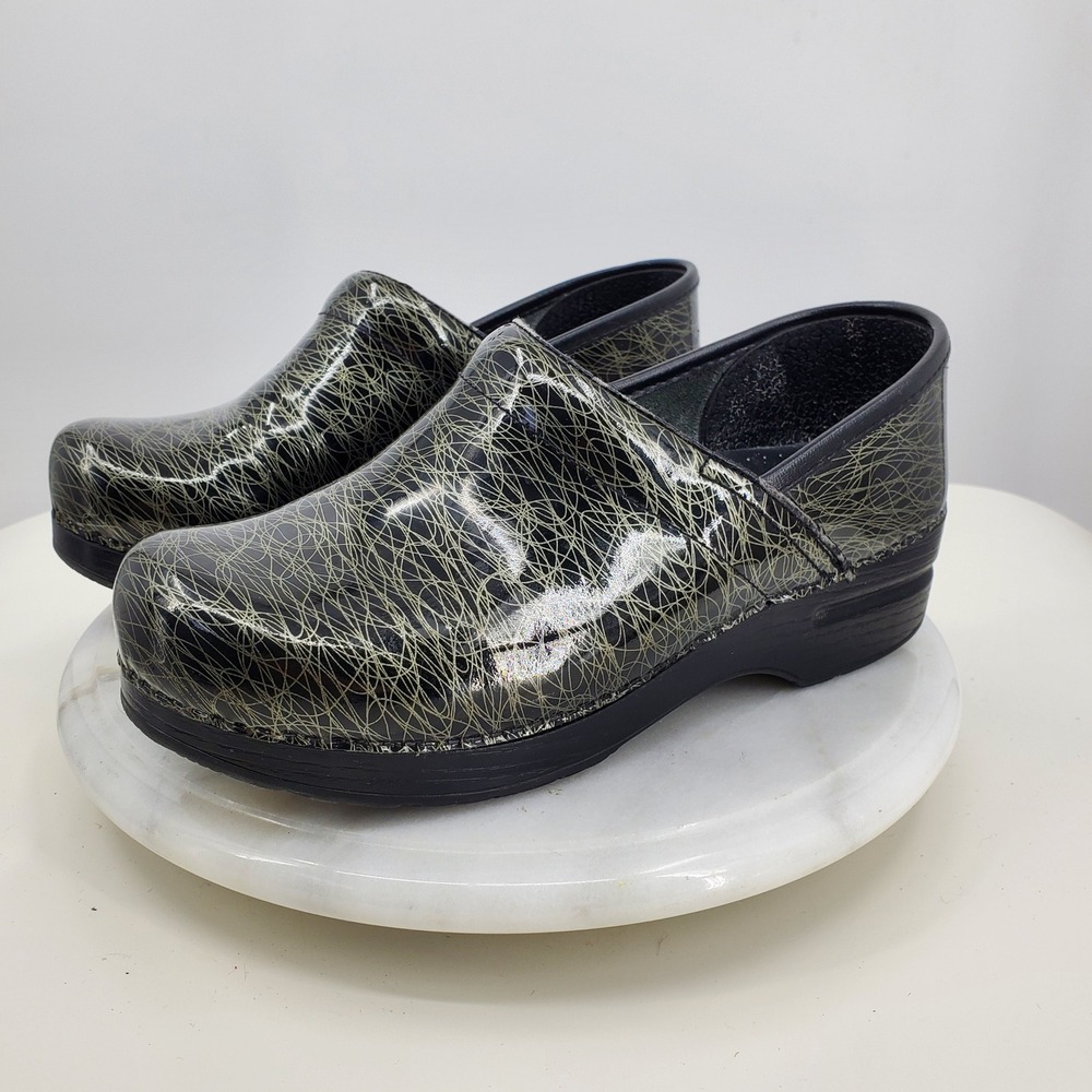 Dansko Professional Black Silver Scribble Clogs EU 39 Wide Shoes